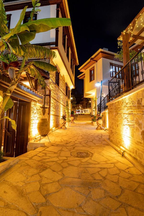 Woo Town Otel 3*